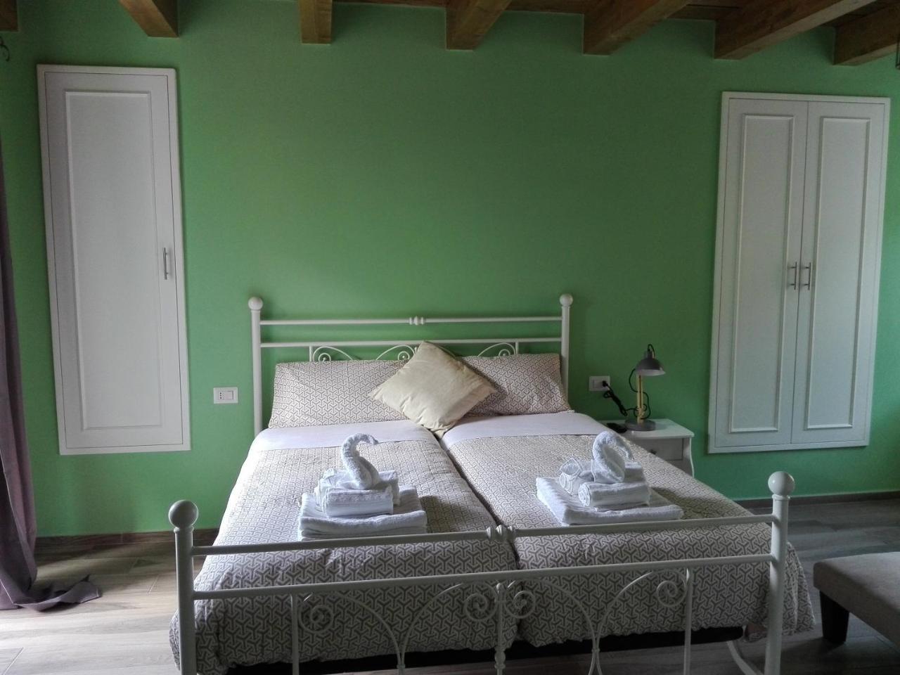 Eden Bed & Breakfast Канобио Екстериор снимка