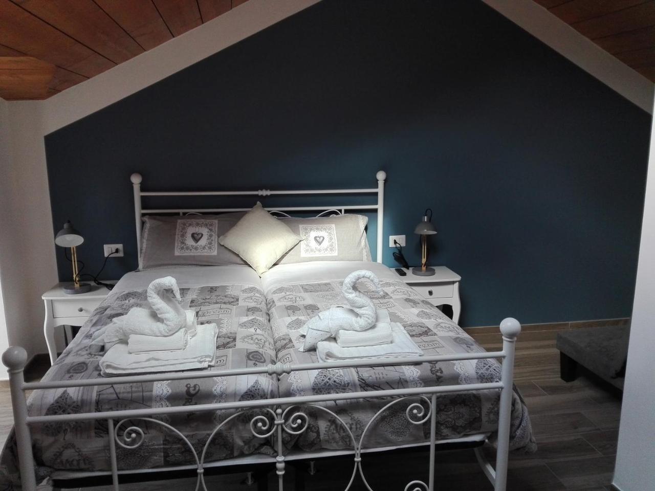 Eden Bed & Breakfast Канобио Екстериор снимка