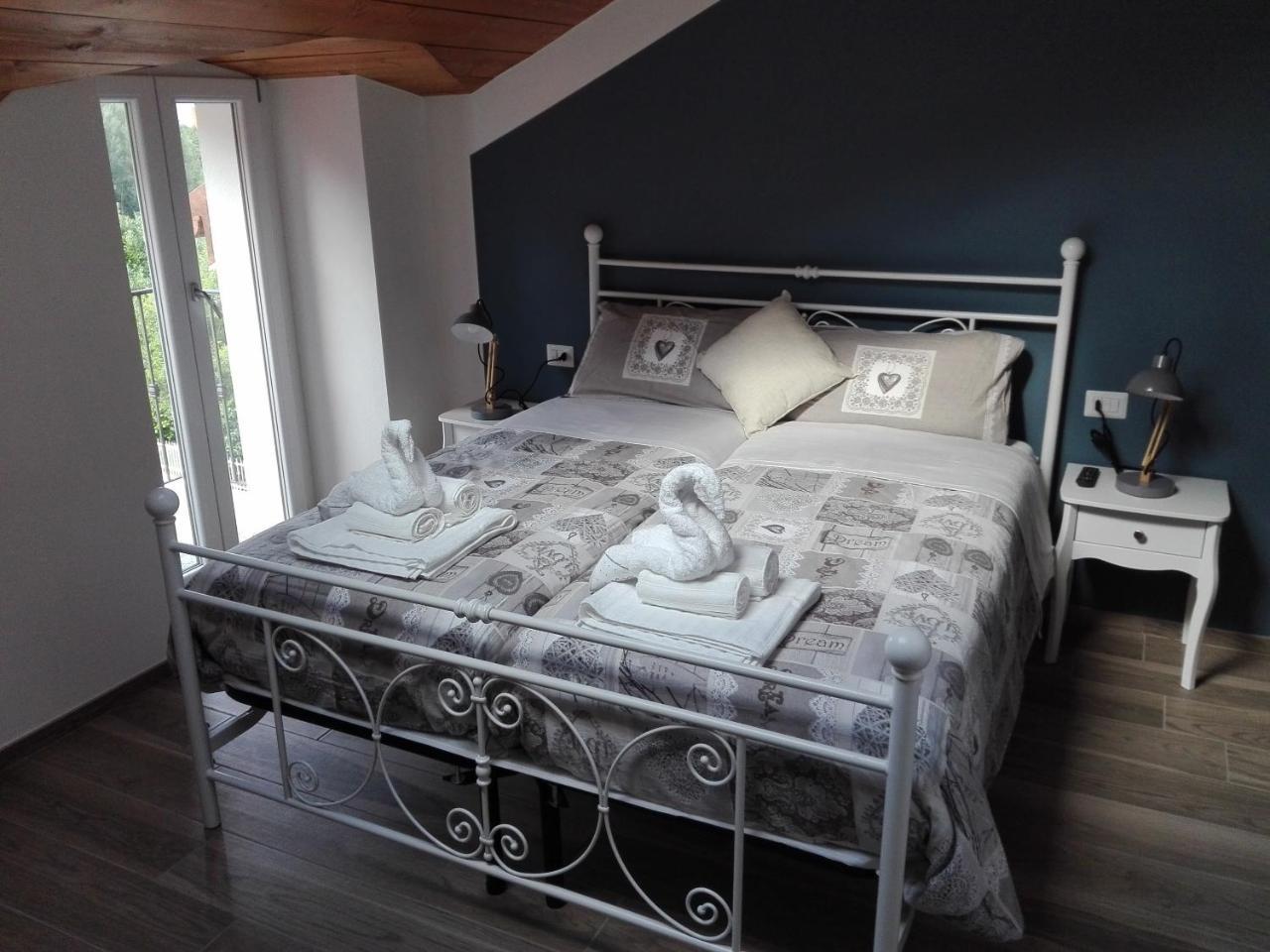 Eden Bed & Breakfast Канобио Екстериор снимка