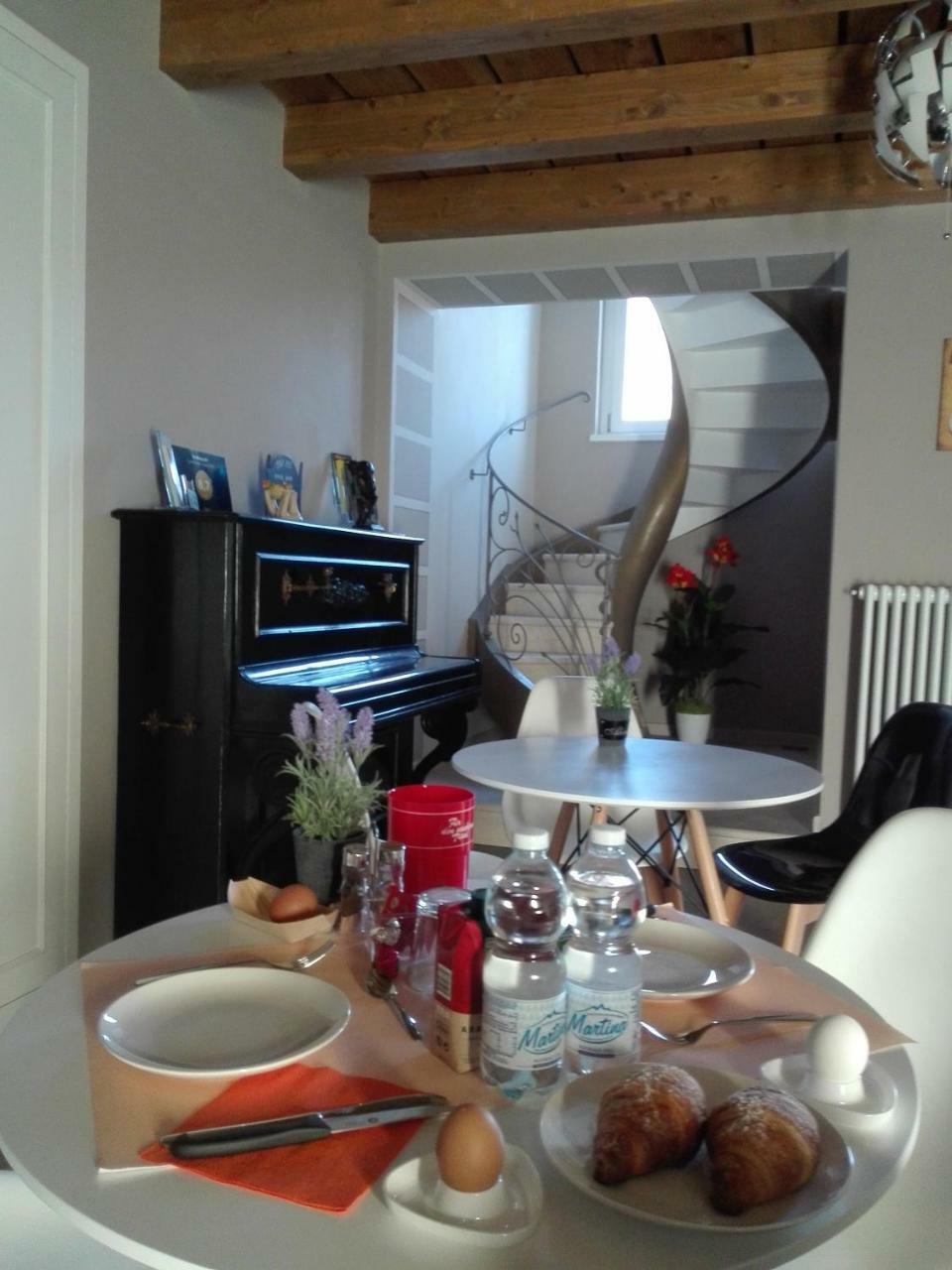Eden Bed & Breakfast Канобио Екстериор снимка