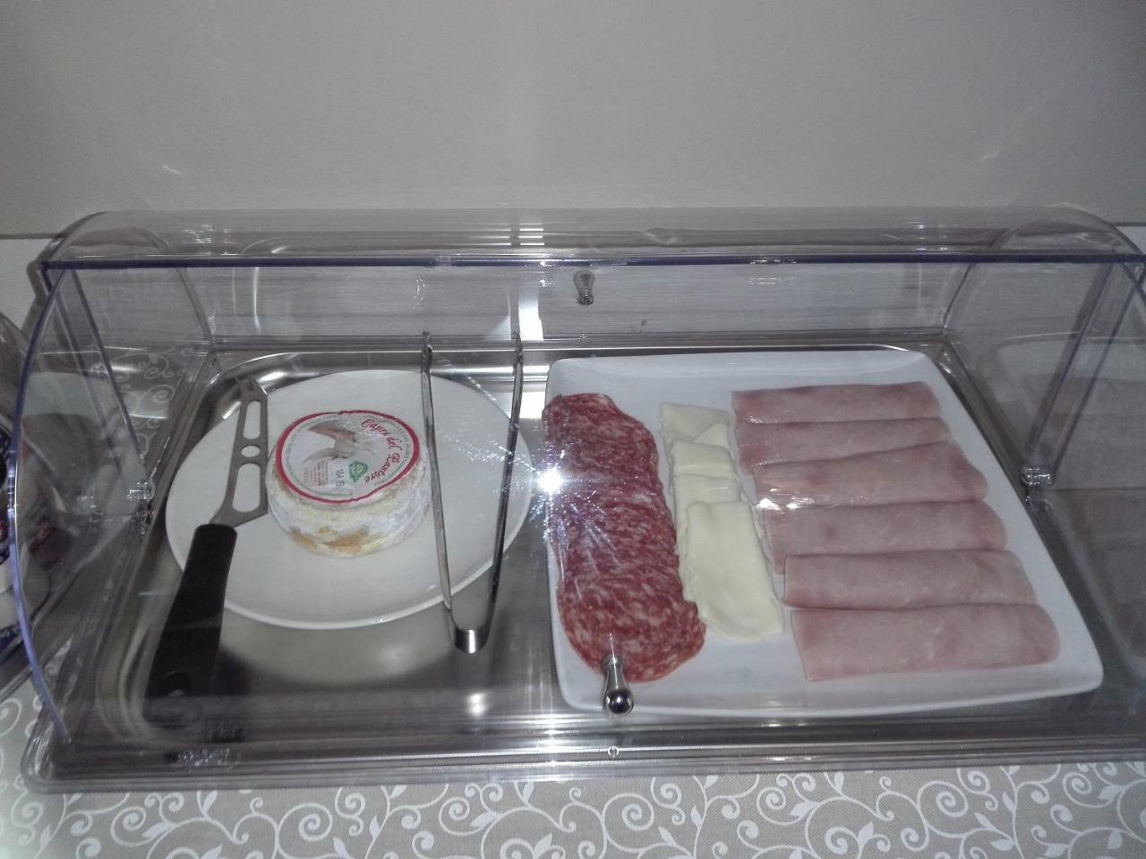 Eden Bed & Breakfast Канобио Екстериор снимка